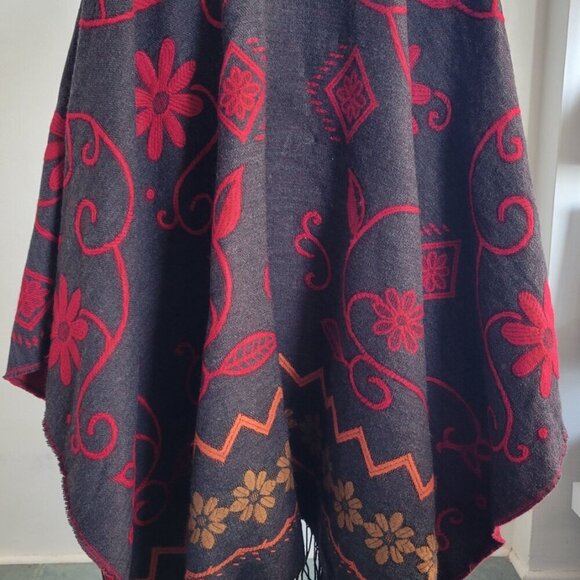 Mixit Fringed Women’s Square Poncho / Coat (Desigual) -Size: One size fits most - Picture 4 of 15